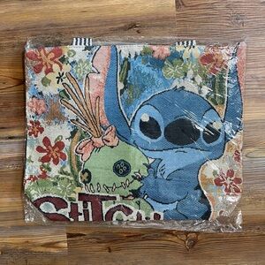 Stitch Tapestry Tote Bag NIP, bright tapestry look, large inside w/ zipper pocke